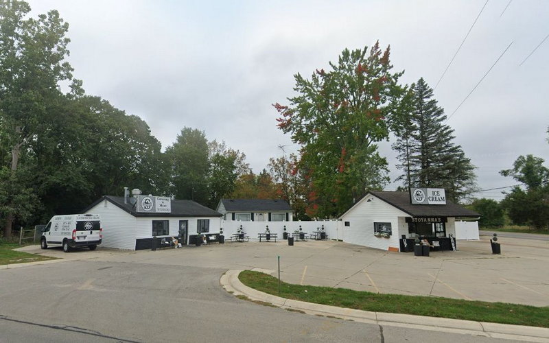 Stoyannas - Stoyannas (newer photo)